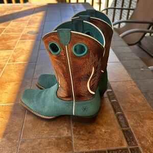 Ariat girls boots size youth 1